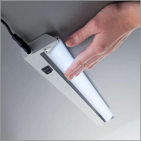 B.K.LICHT Réglette LED Orientable 230V 9W éclairage Plan De Travail Cuisine Atelier Armoire Placard 4 B.K.LICHT Réglette LED Orientable 230V 9W éclairage Plan De Travail Cuisine Atelier Armoire Placard – Image 4