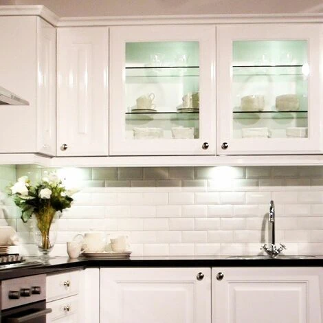 B.K.LICHT 4 Clips RGB LED éclairage Vitrine Placard Armoire Cuisine 5 B.K.LICHT 4 Clips RGB LED éclairage Vitrine Placard Armoire Cuisine – Image 5