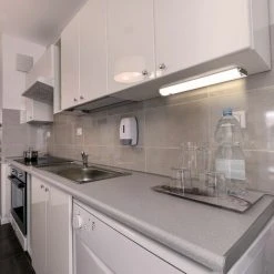 MONZANA Réglette Lumineuse Orientable LED 5W Blanc Neutre Barre Lumineuse Meuble Luminaire Maison Plafonnier Cuisine Classe énergétique A M 7 MONZANA Réglette Lumineuse Orientable LED 5W Blanc Neutre Barre Lumineuse Meuble Luminaire Maison Plafonnier Cuisine Classe énergétique A M -Promos Réglette & réglette LED Boutique 18473543 3