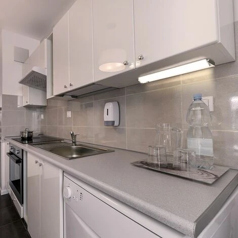 MONZANA Réglette Lumineuse Orientable LED 5W Blanc Neutre Barre Lumineuse Meuble Luminaire Maison Plafonnier Cuisine Classe énergétique A M 3 MONZANA Réglette Lumineuse Orientable LED 5W Blanc Neutre Barre Lumineuse Meuble Luminaire Maison Plafonnier Cuisine Classe énergétique A M – Image 3