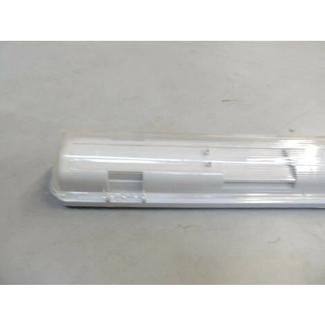 SIGNCOMPLEX Reglette étanche 1560x108mm Polycarbonate Grise Pour 1 Tube LED T8 (non Incl) Diffuseur Clair 230V IP65 2 SIGNCOMPLEX Reglette étanche 1560x108mm Polycarbonate Grise Pour 1 Tube LED T8 (non Incl) Diffuseur Clair 230V IP65 – Image 2
