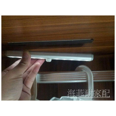 SUPERLED Réglette LED 2W Sur Piles à Détecteur - Blanc Du Jour 6000K 2 SUPERLED Réglette LED 2W Sur Piles à Détecteur - Blanc Du Jour 6000K – Image 2