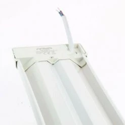 ARUM LIGHTING Réglette LED Extra Plate LINE 32W IP40 3400Lm 118cm | Température De Couleur: Blanc Froid 6000K 8 ARUM LIGHTING Réglette LED Extra Plate LINE 32W IP40 3400Lm 118cm | Température De Couleur: Blanc Froid 6000K -Promos Réglette & réglette LED Boutique 67268855 4